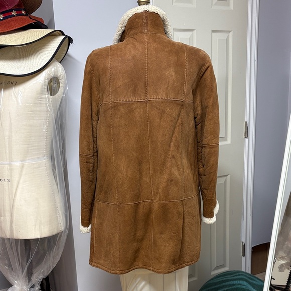 Women's Brown Shearling Coat - Picture 11 of 12